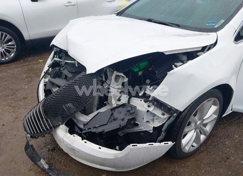 Photo 6 of 2014 Buick Verano (VIN 1G4PP5SK4E4107988)