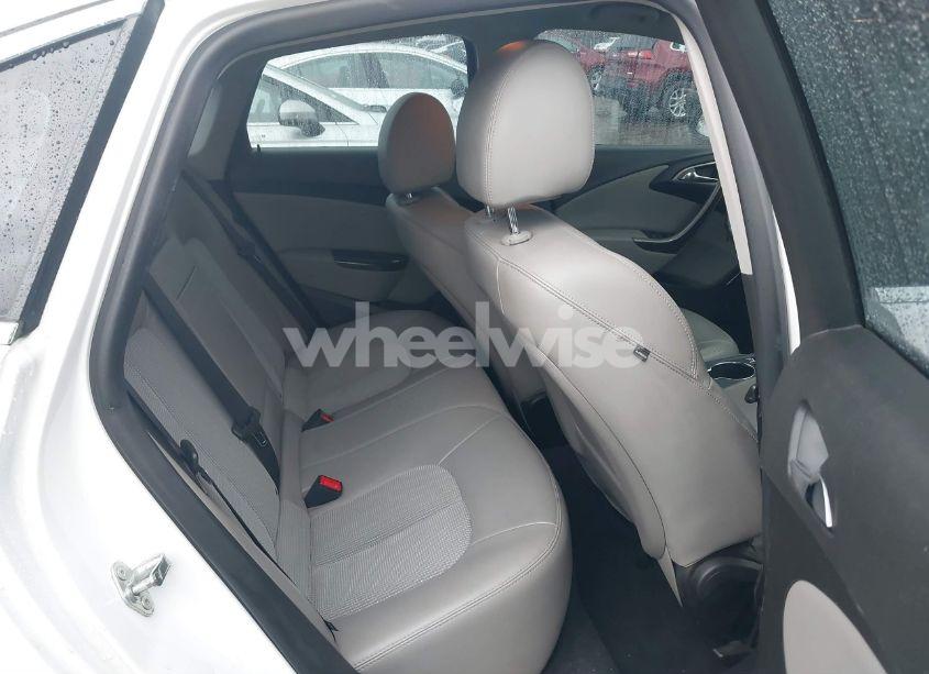 Photo 8 of 2014 Buick Verano (VIN 1G4PP5SK4E4107988)