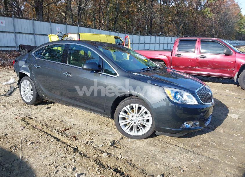 2014 Buick Verano (VIN 1G4PP5SK4E4150470) main photo