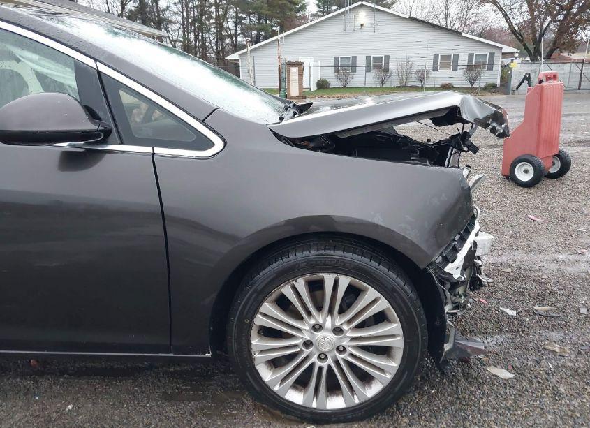 Photo 17 of 2014 Buick Verano (VIN 1G4PP5SK4E4150856)