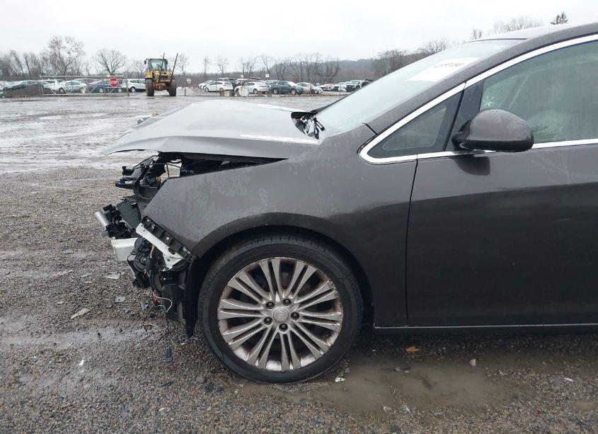 Photo 18 of 2014 Buick Verano (VIN 1G4PP5SK4E4150856)