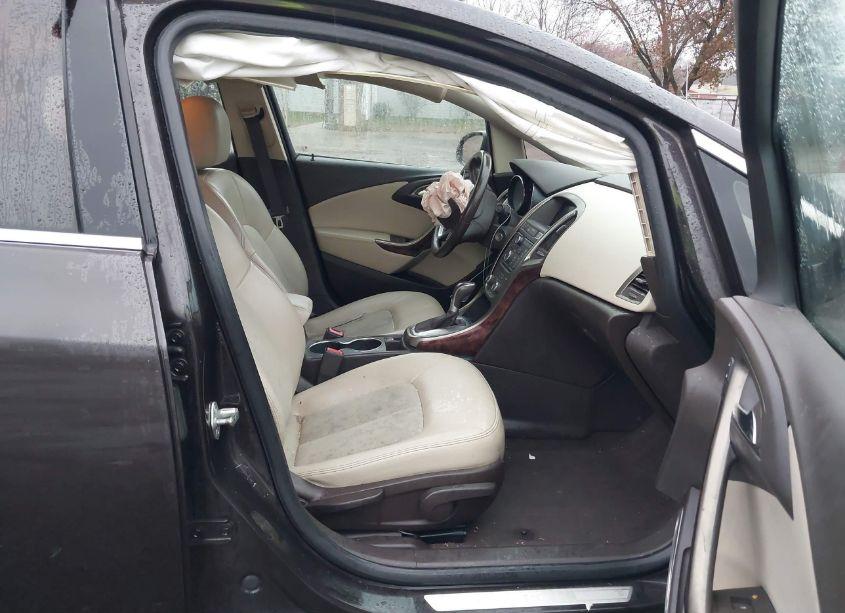 Photo 5 of 2014 Buick Verano (VIN 1G4PP5SK4E4150856)