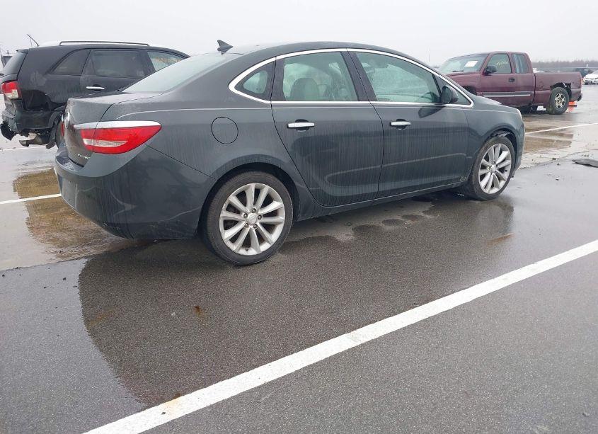 Photo 4 of 2014 Buick Verano (VIN 1G4PP5SK4E4153515)