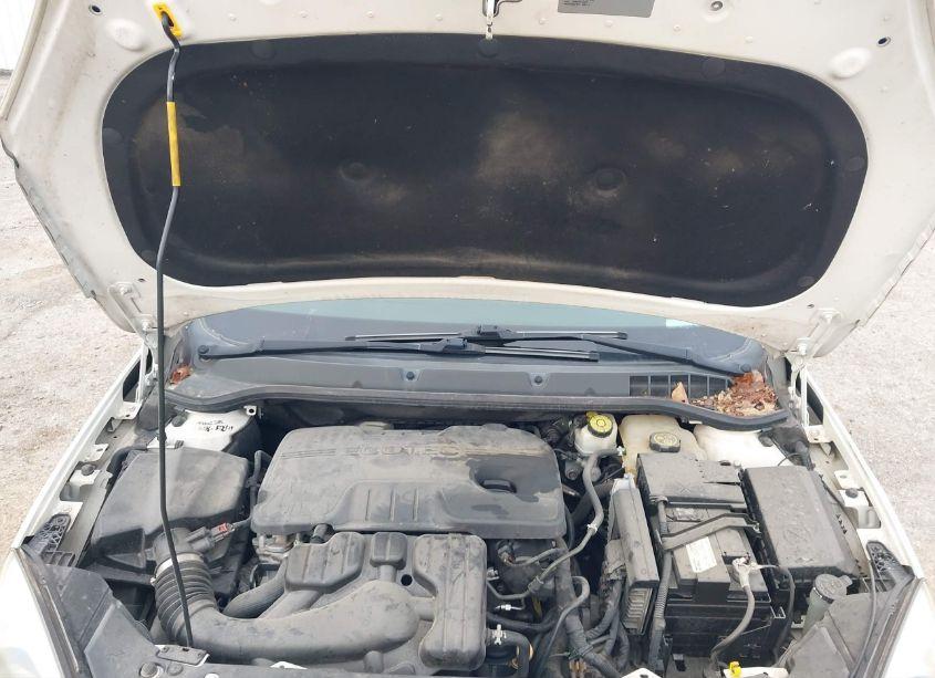 Photo 10 of 2015 Buick Verano (VIN 1G4PP5SK4F4192395)