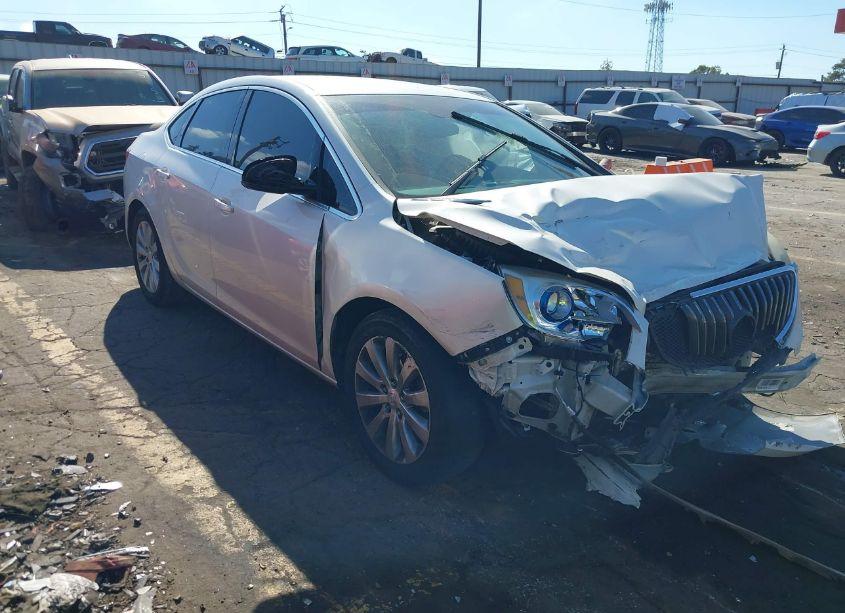 2015 Buick Verano (VIN 1G4PP5SK4F4207512) main photo