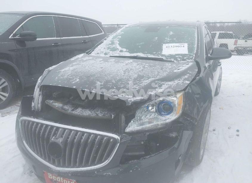 Photo 2 of 2016 Buick Verano (VIN 1G4PP5SK4G4107122)