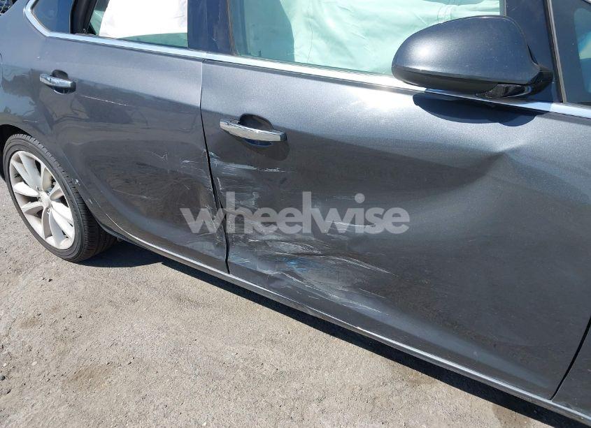 Photo 6 of 2012 Buick Verano (VIN 1G4PP5SK5C4169946)