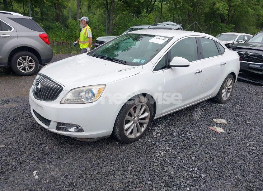 Photo 2 of 2013 Buick Verano (VIN 1G4PP5SK5D4128489)