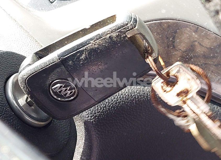 Photo 11 of 2013 Buick Verano (VIN 1G4PP5SK5D4256019)