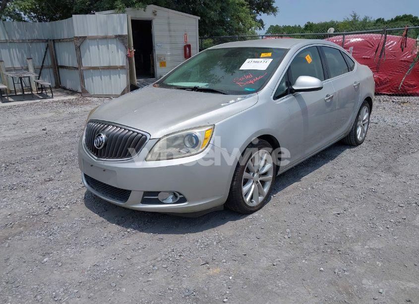 Photo 2 of 2013 Buick Verano (VIN 1G4PP5SK5D4256019)
