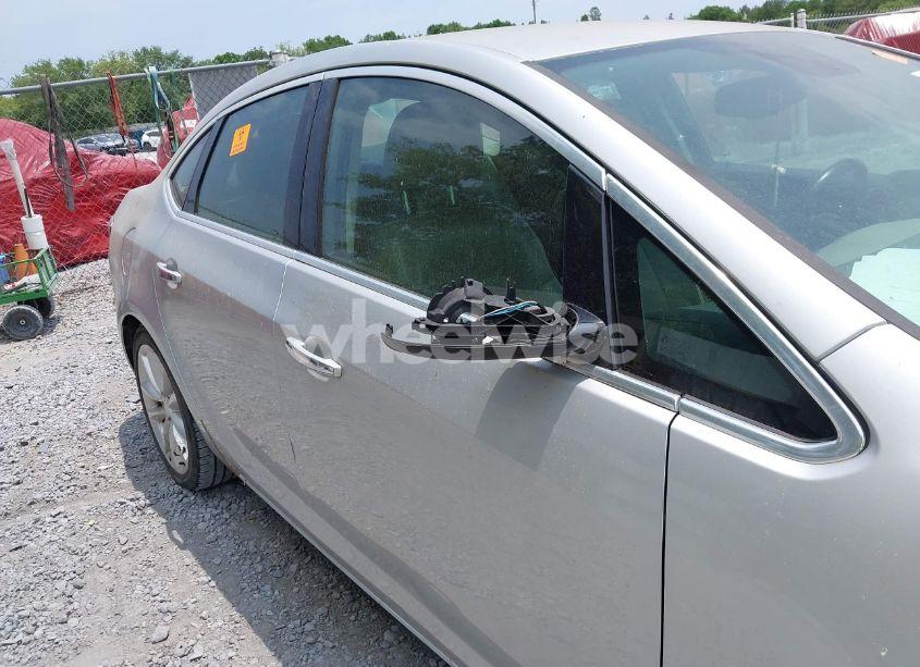 Photo 6 of 2013 Buick Verano (VIN 1G4PP5SK5D4256019)