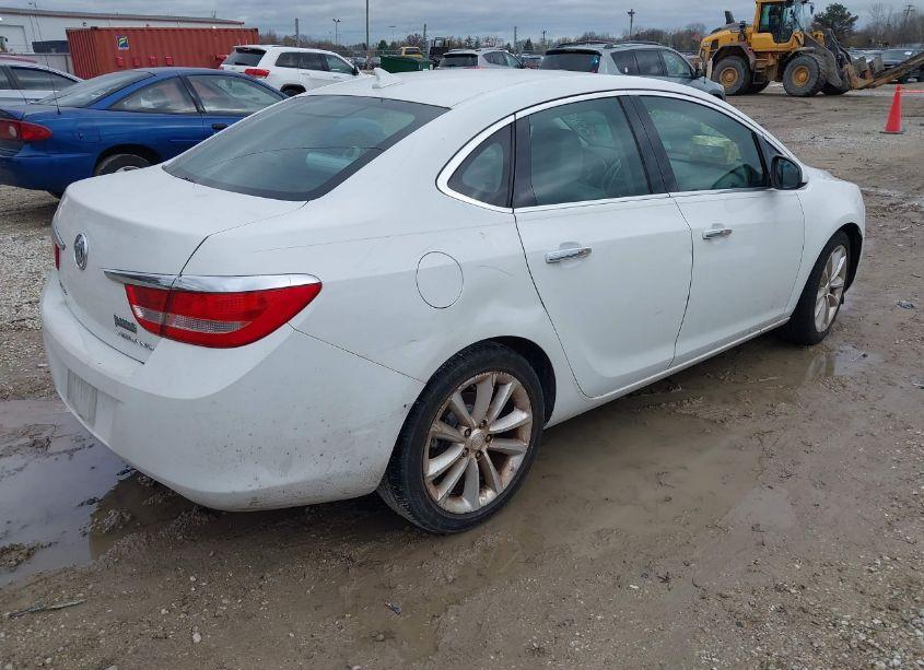 Photo 4 of 2014 Buick Verano (VIN 1G4PP5SK5E4106901)