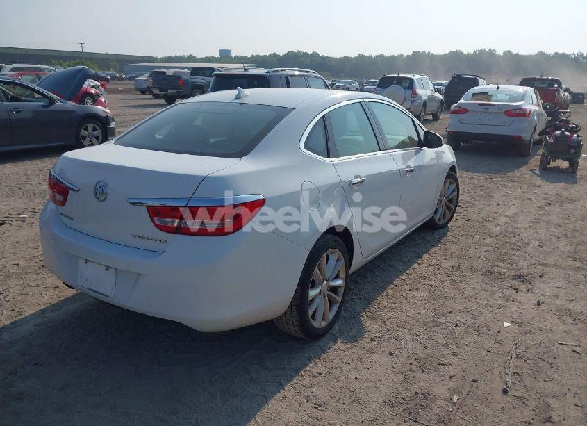 Photo 4 of 2014 Buick Verano (VIN 1G4PP5SK5E4143690)