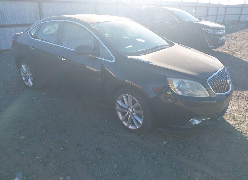 2014 Buick Verano (VIN 1G4PP5SK5E4175426) main photo