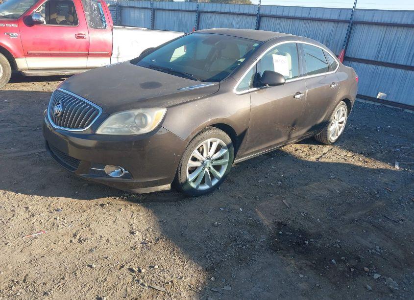 Photo 2 of 2014 Buick Verano (VIN 1G4PP5SK5E4175426)
