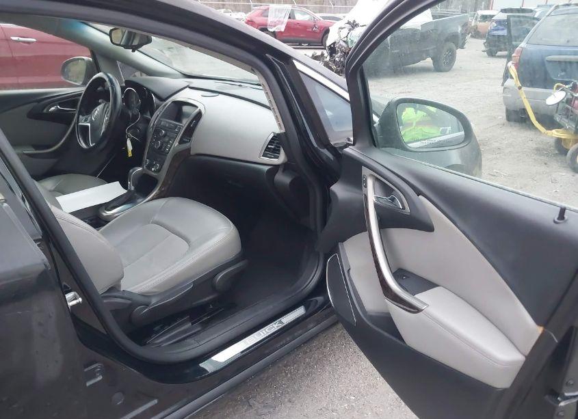 Photo 5 of 2012 Buick Verano (VIN 1G4PP5SK6C4173908)