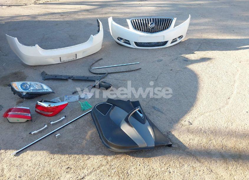 Photo 12 of 2012 Buick Verano (VIN 1G4PP5SK6C4178056)