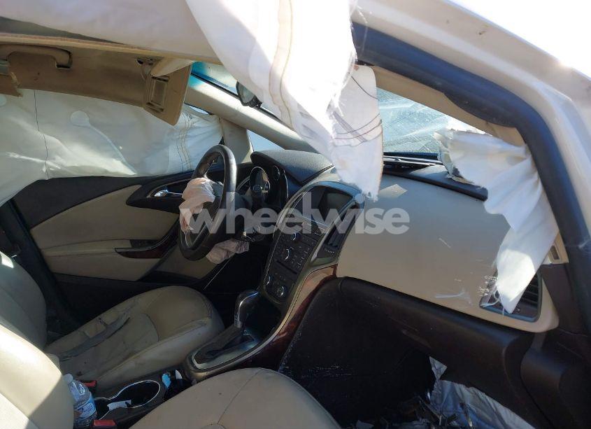 Photo 5 of 2012 Buick Verano (VIN 1G4PP5SK6C4180258)