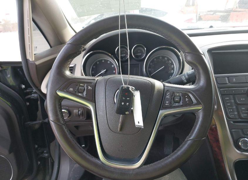 Photo 11 of 2013 Buick Verano (VIN 1G4PP5SK6D4108820)