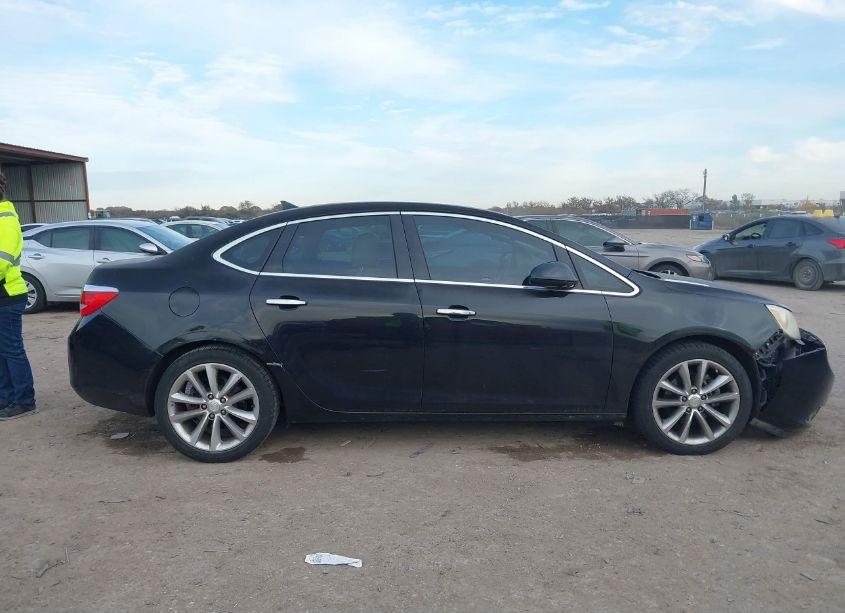 Photo 14 of 2013 Buick Verano (VIN 1G4PP5SK6D4108820)