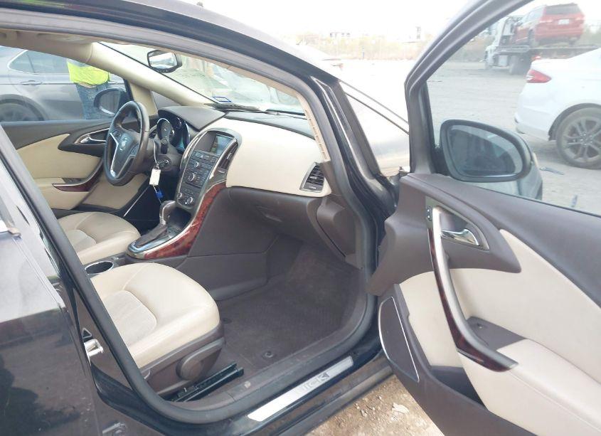 Photo 5 of 2013 Buick Verano (VIN 1G4PP5SK6D4108820)