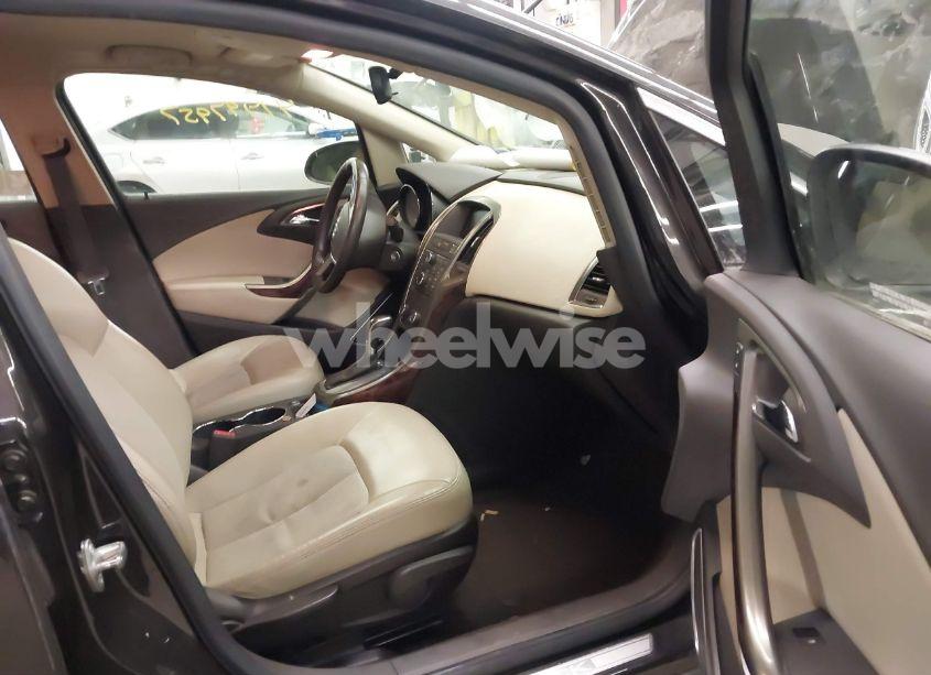 Photo 5 of 2013 Buick Verano (VIN 1G4PP5SK6D4134012)