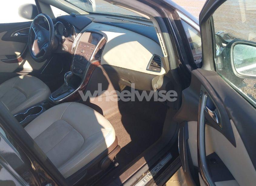 Photo 5 of 2013 Buick Verano (VIN 1G4PP5SK6D4191777)