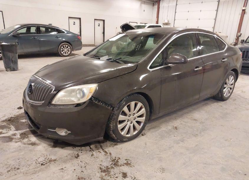 Photo 2 of 2013 Buick Verano (VIN 1G4PP5SK6D4221053)