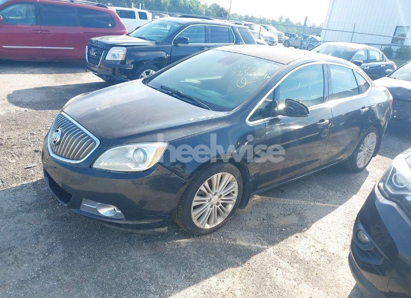 Photo 2 of 2013 Buick Verano (VIN 1G4PP5SK6D4222557)
