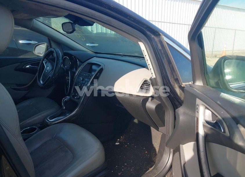 Photo 5 of 2013 Buick Verano (VIN 1G4PP5SK6D4222557)