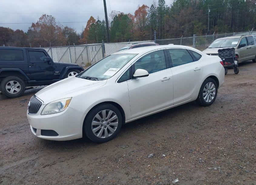 Photo 2 of 2015 Buick Verano (VIN 1G4PP5SK6F4184038)