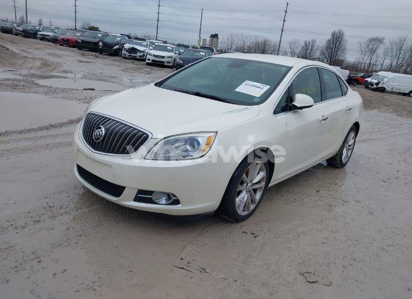 Photo 2 of 2013 Buick Verano (VIN 1G4PP5SK7D4102802)