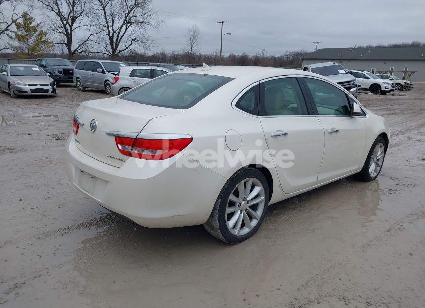 Photo 4 of 2013 Buick Verano (VIN 1G4PP5SK7D4102802)