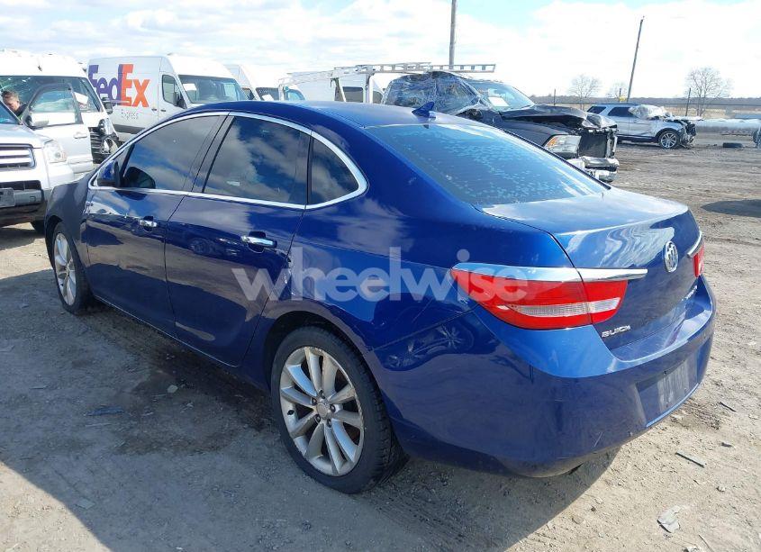 Photo 3 of 2013 Buick Verano (VIN 1G4PP5SK7D4106641)