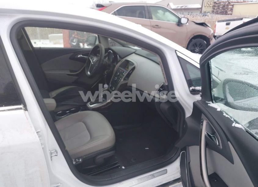 Photo 5 of 2013 Buick Verano (VIN 1G4PP5SK7D4120166)