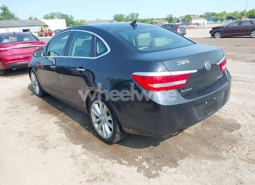 Photo 3 of 2013 Buick Verano (VIN 1G4PP5SK7D4244583)