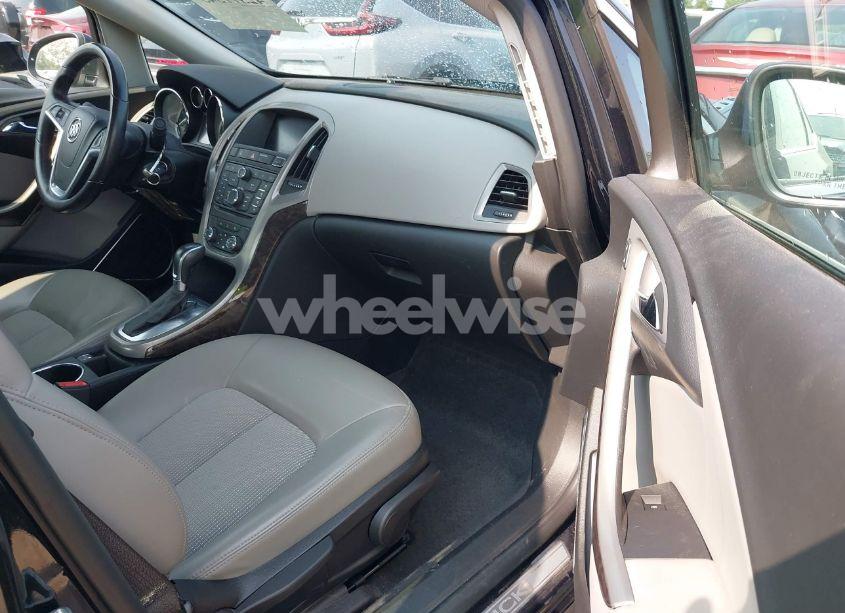 Photo 5 of 2013 Buick Verano (VIN 1G4PP5SK7D4244583)