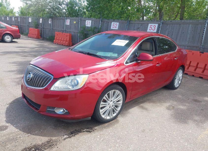 Photo 2 of 2014 Buick Verano (VIN 1G4PP5SK7E4123330)