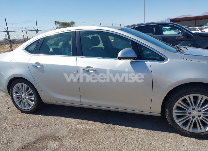 Photo 13 of 2014 Buick Verano (VIN 1G4PP5SK7E4134988)