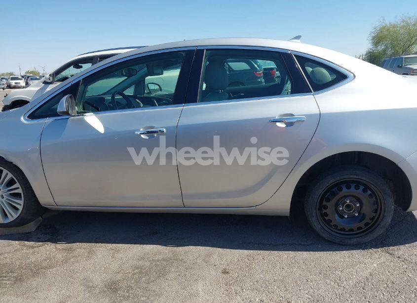 Photo 14 of 2014 Buick Verano (VIN 1G4PP5SK7E4134988)