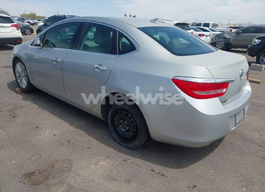 Photo 3 of 2014 Buick Verano (VIN 1G4PP5SK7E4134988)