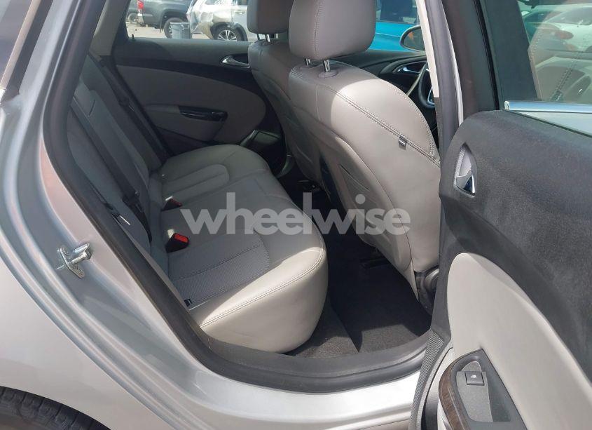 Photo 8 of 2014 Buick Verano (VIN 1G4PP5SK7E4134988)