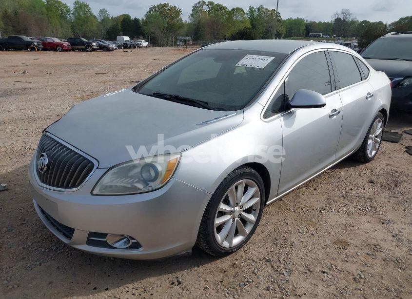 Photo 2 of 2012 Buick Verano (VIN 1G4PP5SK8C4147021)