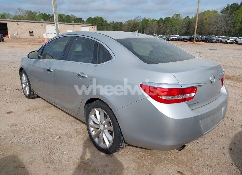 Photo 3 of 2012 Buick Verano (VIN 1G4PP5SK8C4147021)