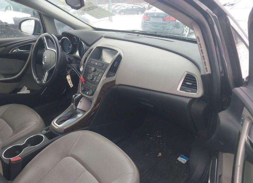 Photo 5 of 2012 Buick Verano (VIN 1G4PP5SK8C4201014)