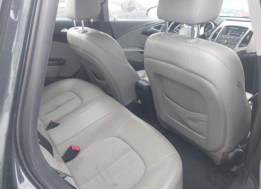 Photo 8 of 2012 Buick Verano (VIN 1G4PP5SK8C4201014)