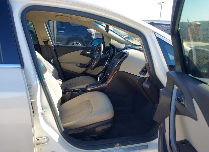 Photo 5 of 2012 Buick Verano (VIN 1G4PP5SK8C4204785)