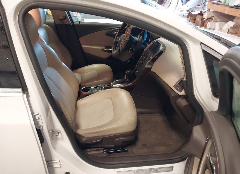 Photo 5 of 2012 Buick Verano (VIN 1G4PP5SK8C4207377)