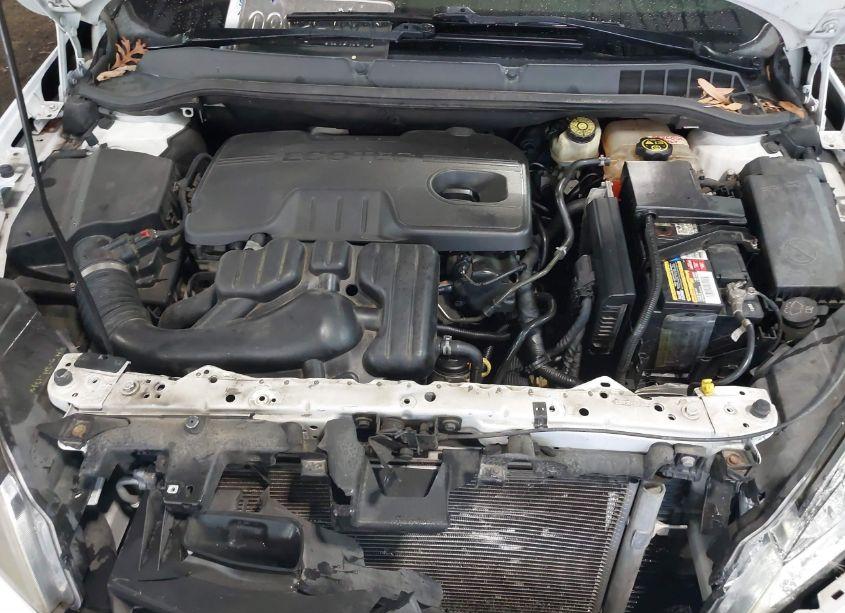 Photo 10 of 2012 Buick Verano (VIN 1G4PP5SK8C4215897)