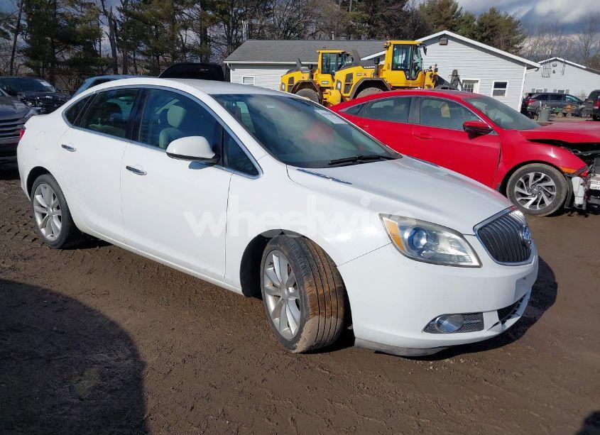 2013 Buick Verano (VIN 1G4PP5SK8D4136893) main photo